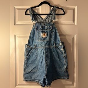 VNTG Winnie the Pooh overalls